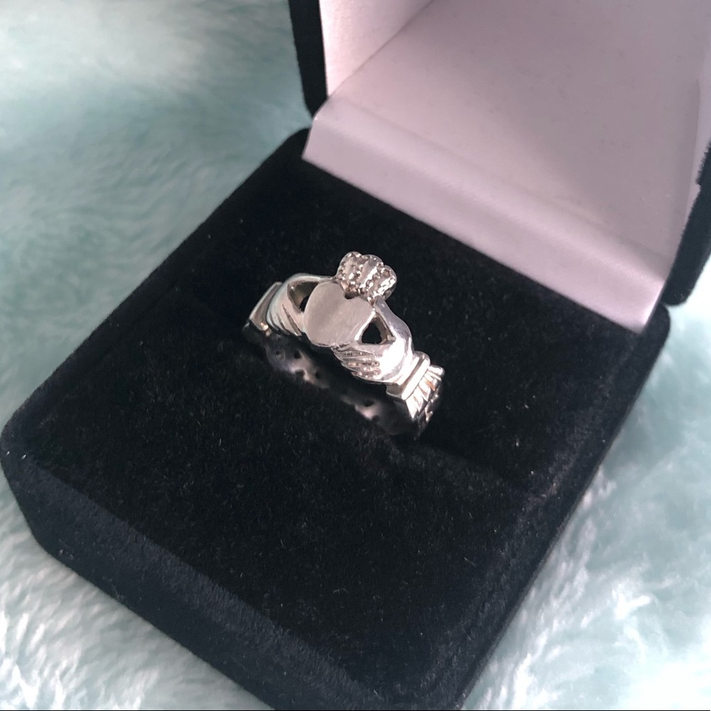 ❌ Sold in Bundle ❌ Stainless Steel Claddagh Ring